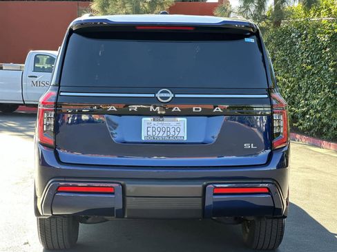 Used 2025 Nissan Armada SL image 5
