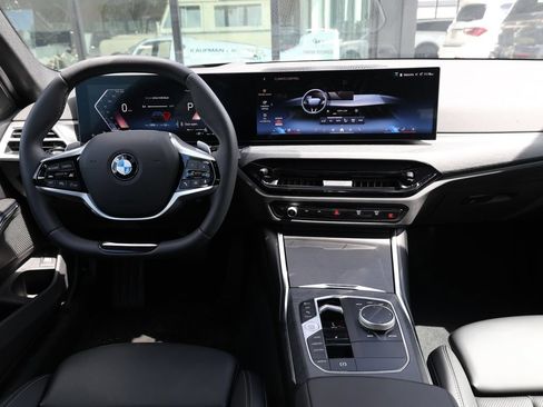 Used 2025 BMW 330i Sedan w/ Premium Package RWD image 25