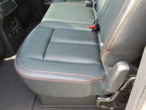 Used 2021 Nissan Titan PRO-4X w/ Pro-4x Convenience Package AWD/4WD image 22