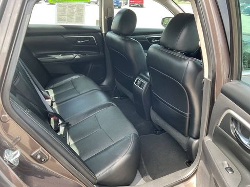 Used 2016 Nissan Altima 2.5 SL FWD image 34