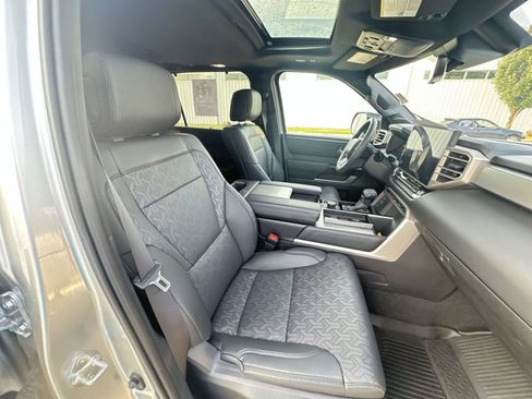 Used 2025 Toyota Sequoia Limited w/ TRD Off-Road Package AWD/4WD image 28
