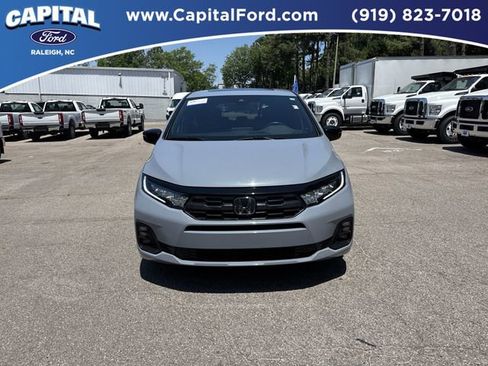 Used 2025 Honda Odyssey Sport-L image 3