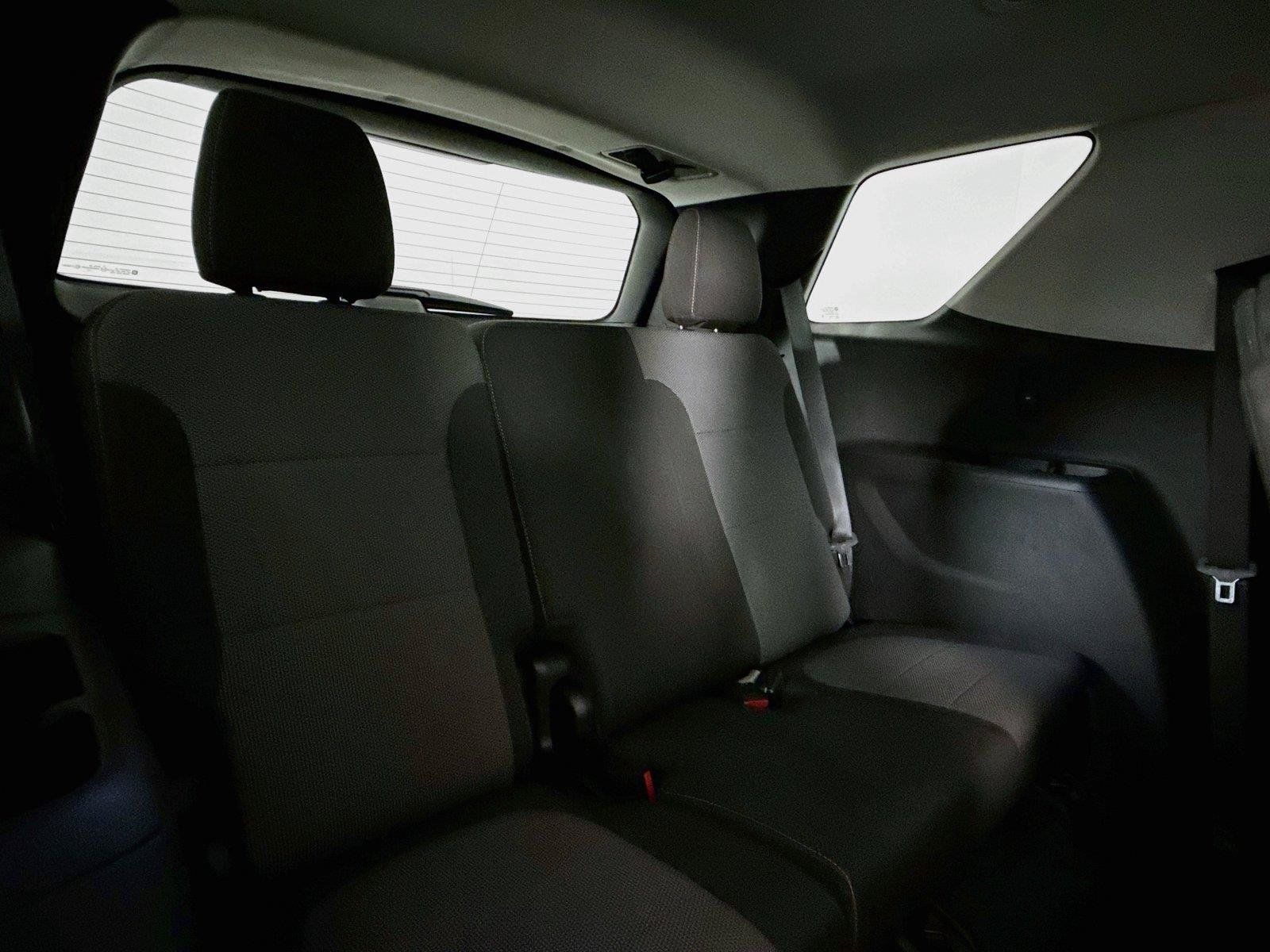 Used 2021 Chevrolet Traverse LT FWD image 37