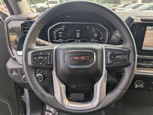 Used 2024 GMC Sierra 1500 Elevation AWD/4WD image 18