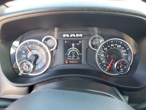 Used 2023 RAM 3500 Big Horn AWD/4WD image 15