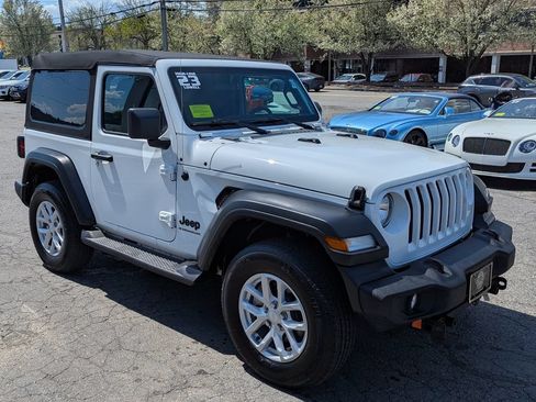 Used 2023 Jeep Wrangler Sport AWD/4WD image 5