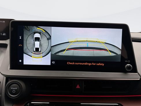 Used 2024 Toyota Prius Prime Premium w/ Advanced Technology Package image 16