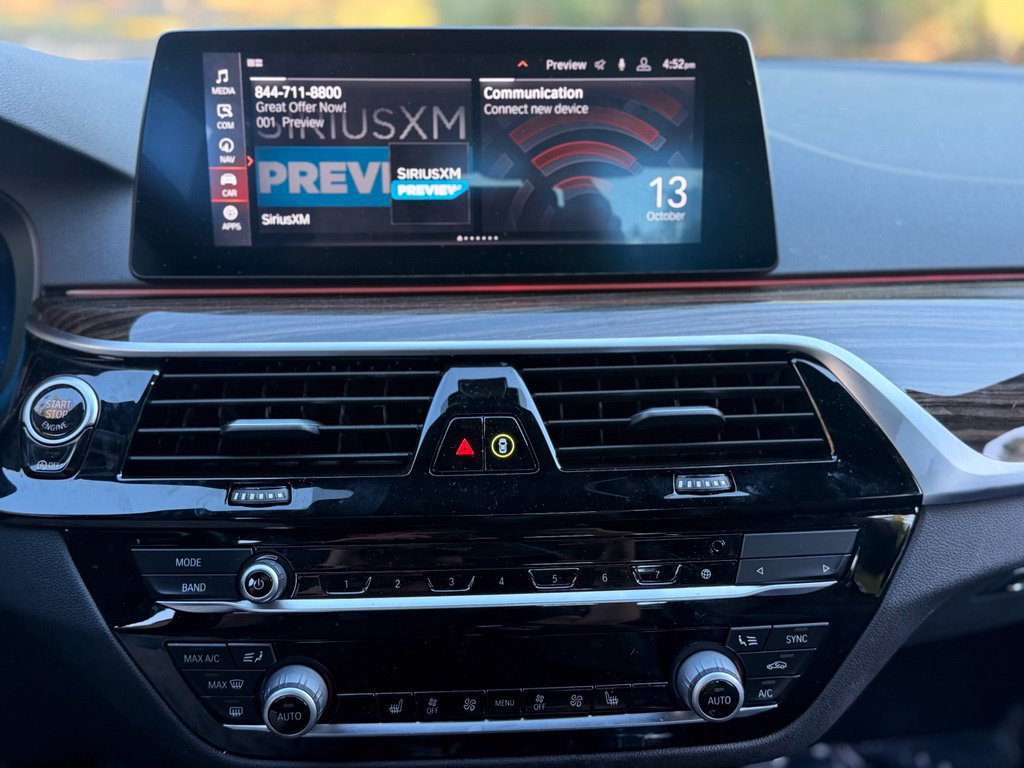 Used 2020 BMW 530i w/ Convenience Package RWD image 27