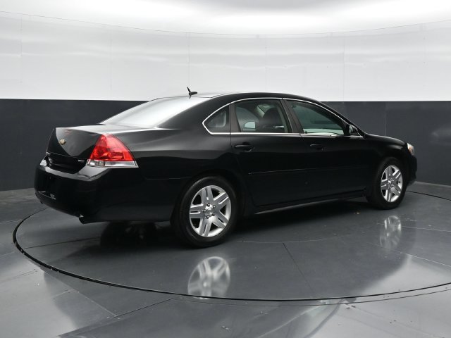 Used 2014 Chevrolet Impala LT w/ LT Sunroof Package FWD image 2