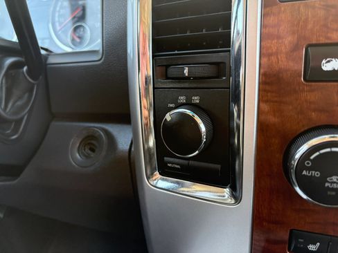 Used 2010 Dodge Ram 2500 Truck Laramie w/ Chrome Accents Group AWD/4WD image 14