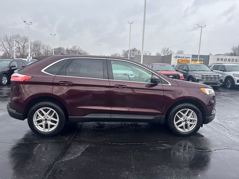 Used 2024 Ford Edge SEL w/ Convenience Package image 6
