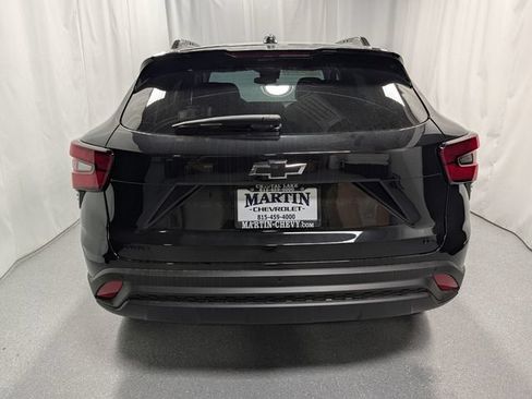 New 2026 Chevrolet Trax LT w/ Driver Confidence Package FWD image 4