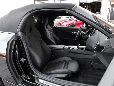 Used 2024 BMW Z4 sDrive30i w/ Convenience Package RWD image 37