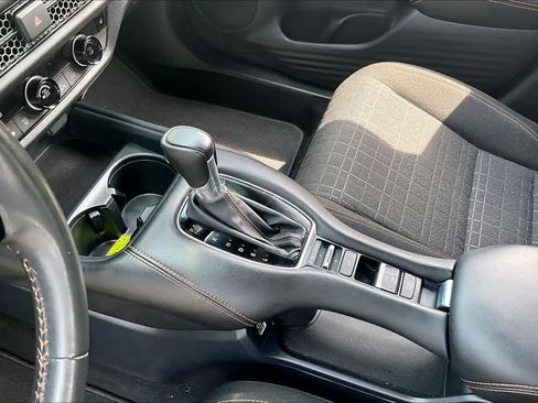Certified 2023 Honda HR-V Sport image 16