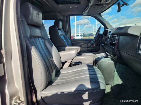Used 2013 GMC Savana 2500 image 38