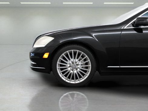 Used 2010 Mercedes-Benz S 550 image 9