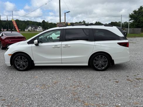 Used 2025 Honda Odyssey Touring image 9