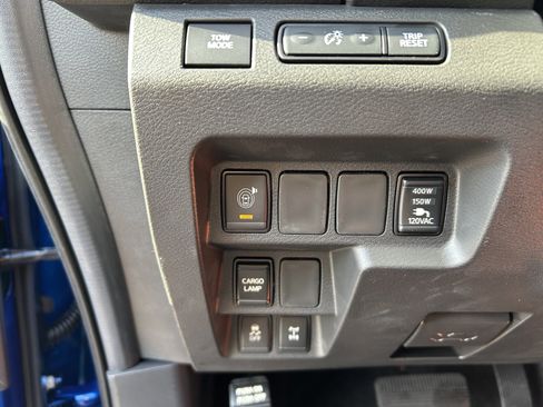 New 2026 Nissan Frontier PRO-4X w/ Pro-4x Convenience Package image 9