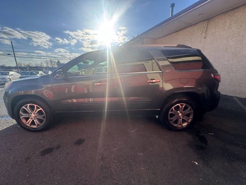 Used 2013 GMC Acadia SLT image 3