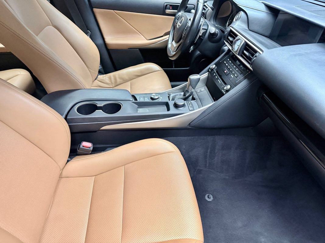 Used 2017 Lexus IS 300 AWD w/ Premium Package image 12