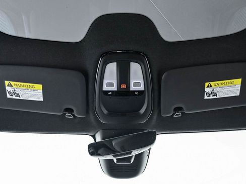 Certified 2024 Volvo C40 P8 Recharge Plus w/ Climate Package AWD/4WD image 18