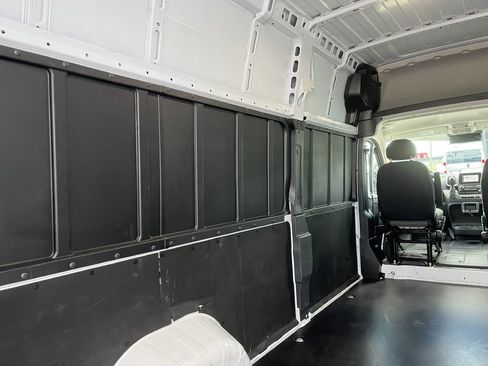 Used 2024 RAM ProMaster 3500 w/ Quick Order Package 22G SLT FWD image 13