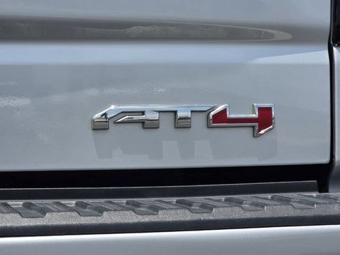 Used 2022 GMC Sierra 1500 AT4 w/ AT4 Premium Package AWD/4WD image 33