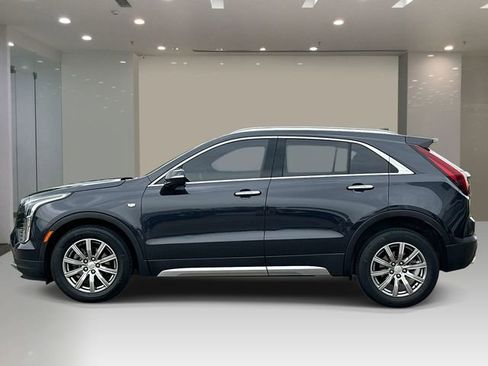 Used 2023 Cadillac XT4 Premium Luxury w/ Cold Weather Package FWD image 2