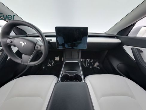 Used 2022 Tesla Model Y Performance image 24