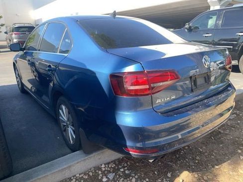 Used 2016 Volkswagen Jetta SE FWD image 3