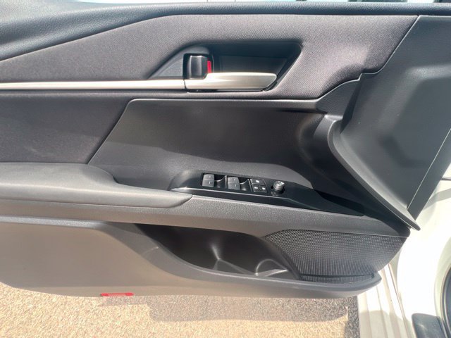 Used 2025 Toyota Camry LE FWD image 25