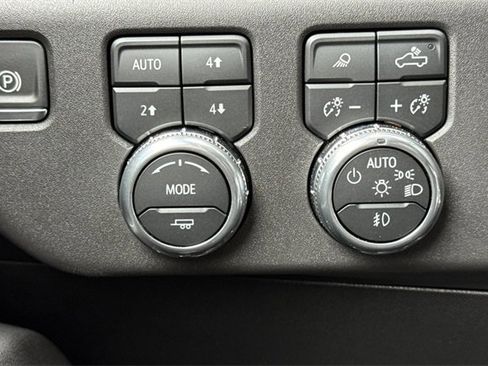 Used 2025 GMC Sierra 1500 Elevation w/ Elevation Premium Package image 43