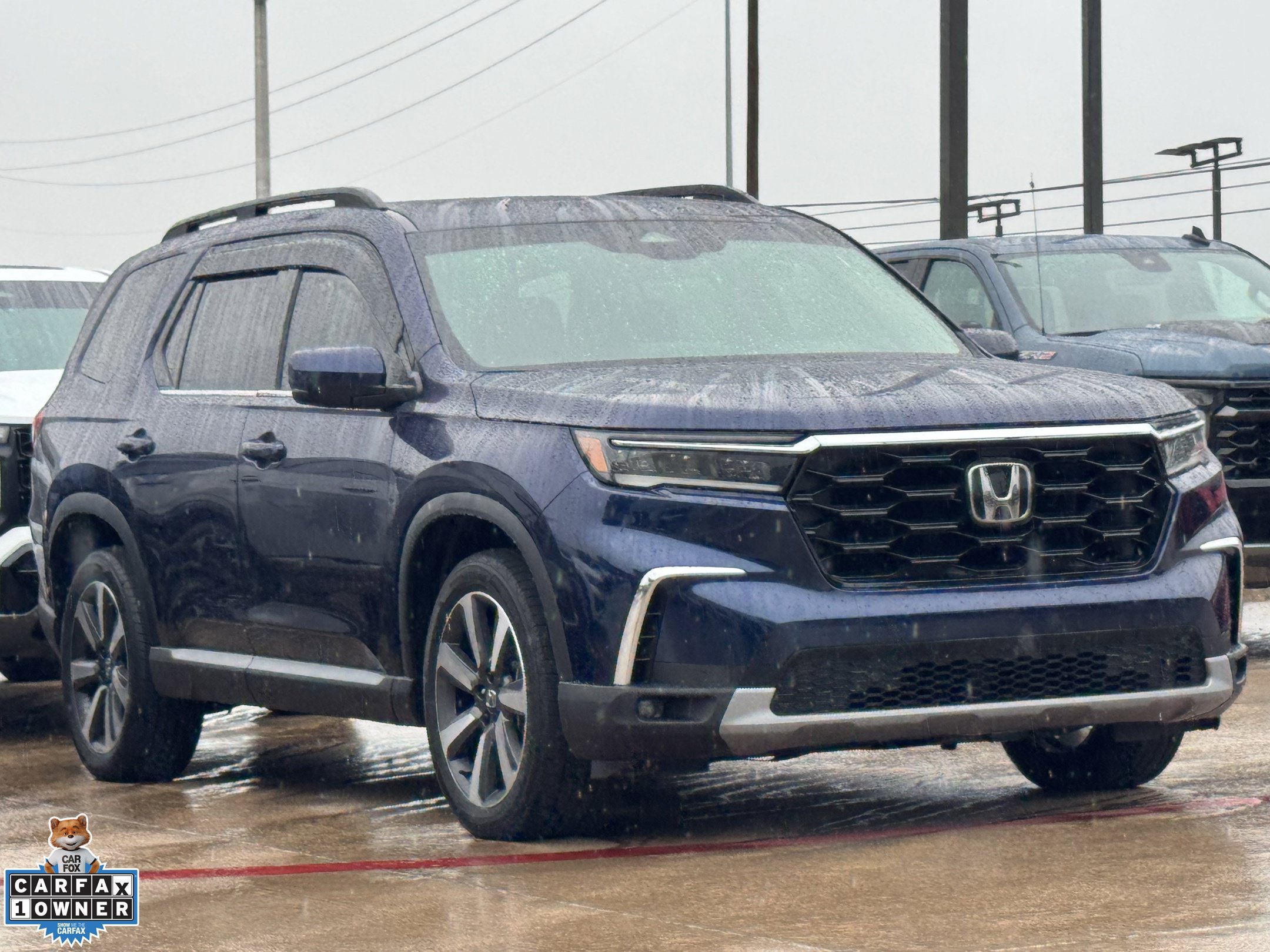Used 2023 Honda Pilot Touring image 2