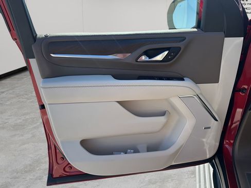 Used 2024 GMC Yukon Denali w/ Denali Reserve Package image 26