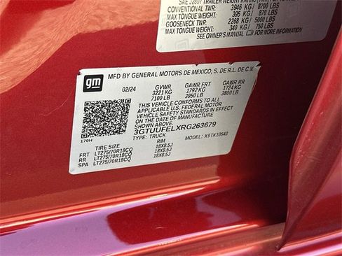 Used 2024 GMC Sierra 1500 AT4X w/ AT4X AEV Edition image 35