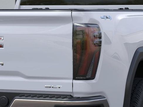 New 2026 GMC Sierra 2500 SLT w/ SLT Convenience Package AWD/4WD image 35