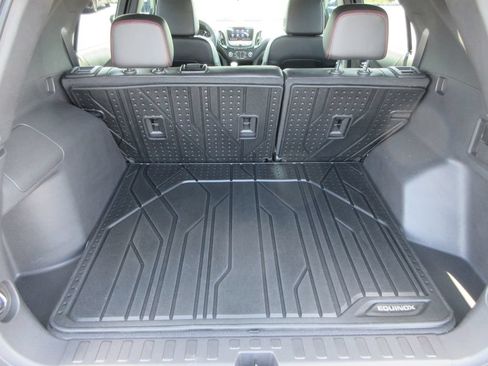 Certified 2024 Chevrolet Equinox RS FWD image 12