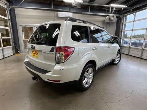 Used 2009 Subaru Forester 2.5X AWD/4WD image 5