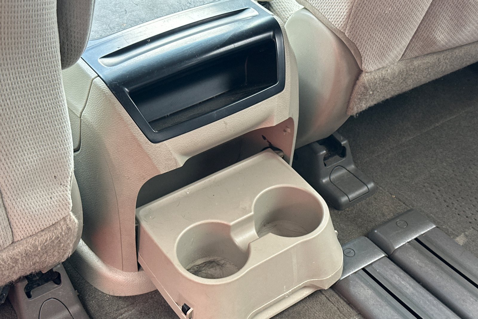 Used 2015 Toyota Sienna LE FWD image 43