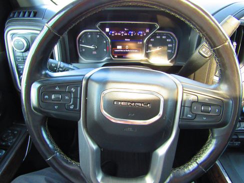 Used 2020 GMC Sierra 2500 Denali w/ Denali Ultimate Package image 24
