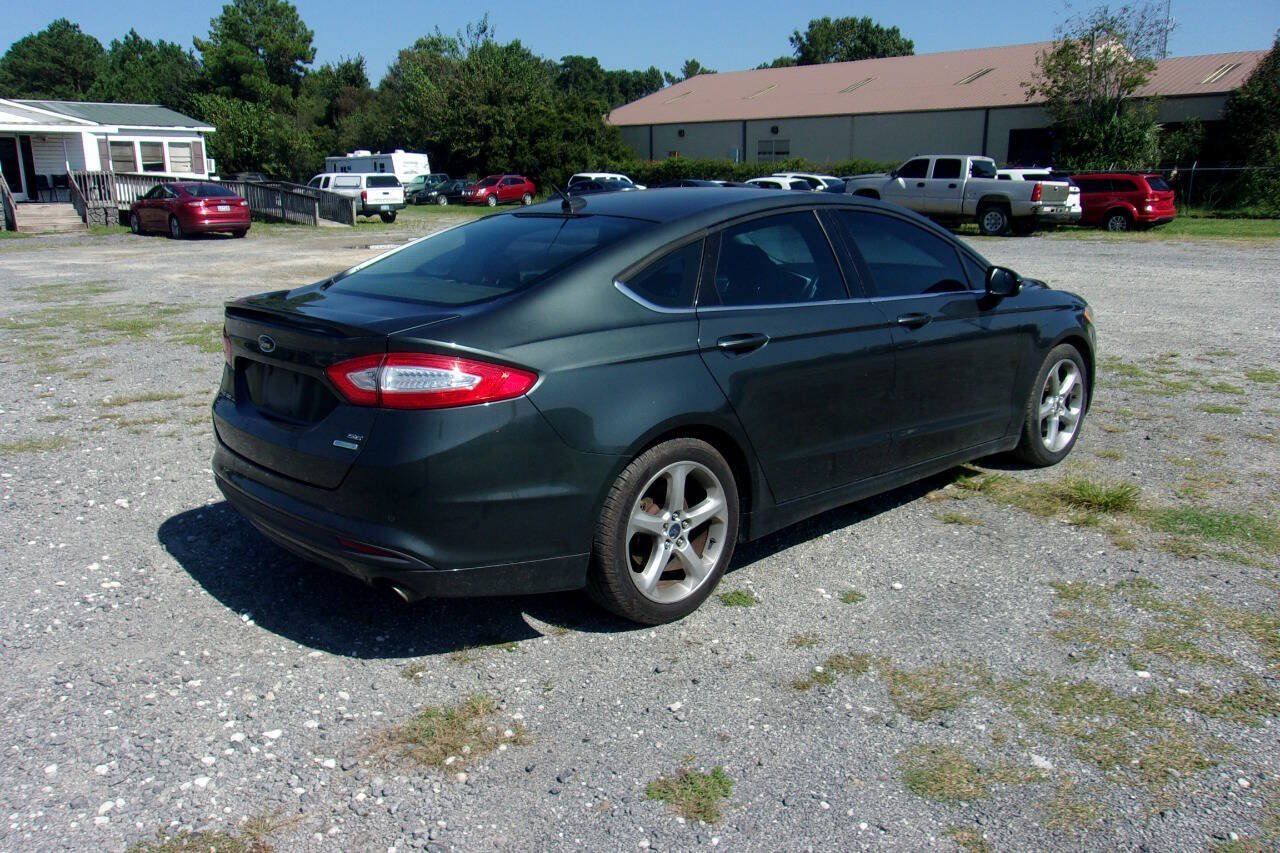 Used 2015 Ford Fusion SE w/ Equipment Group 201A FWD image 7