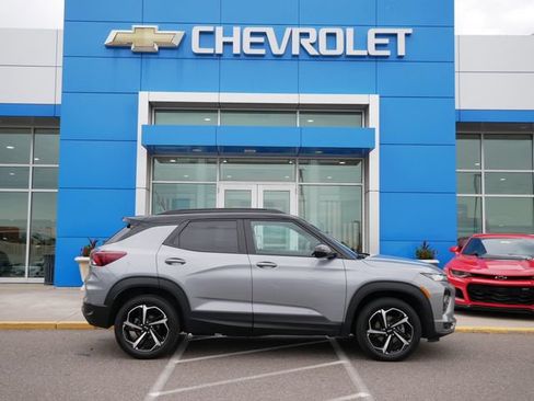 Used 2023 Chevrolet TrailBlazer RS w/ Convenience Package AWD/4WD image 25