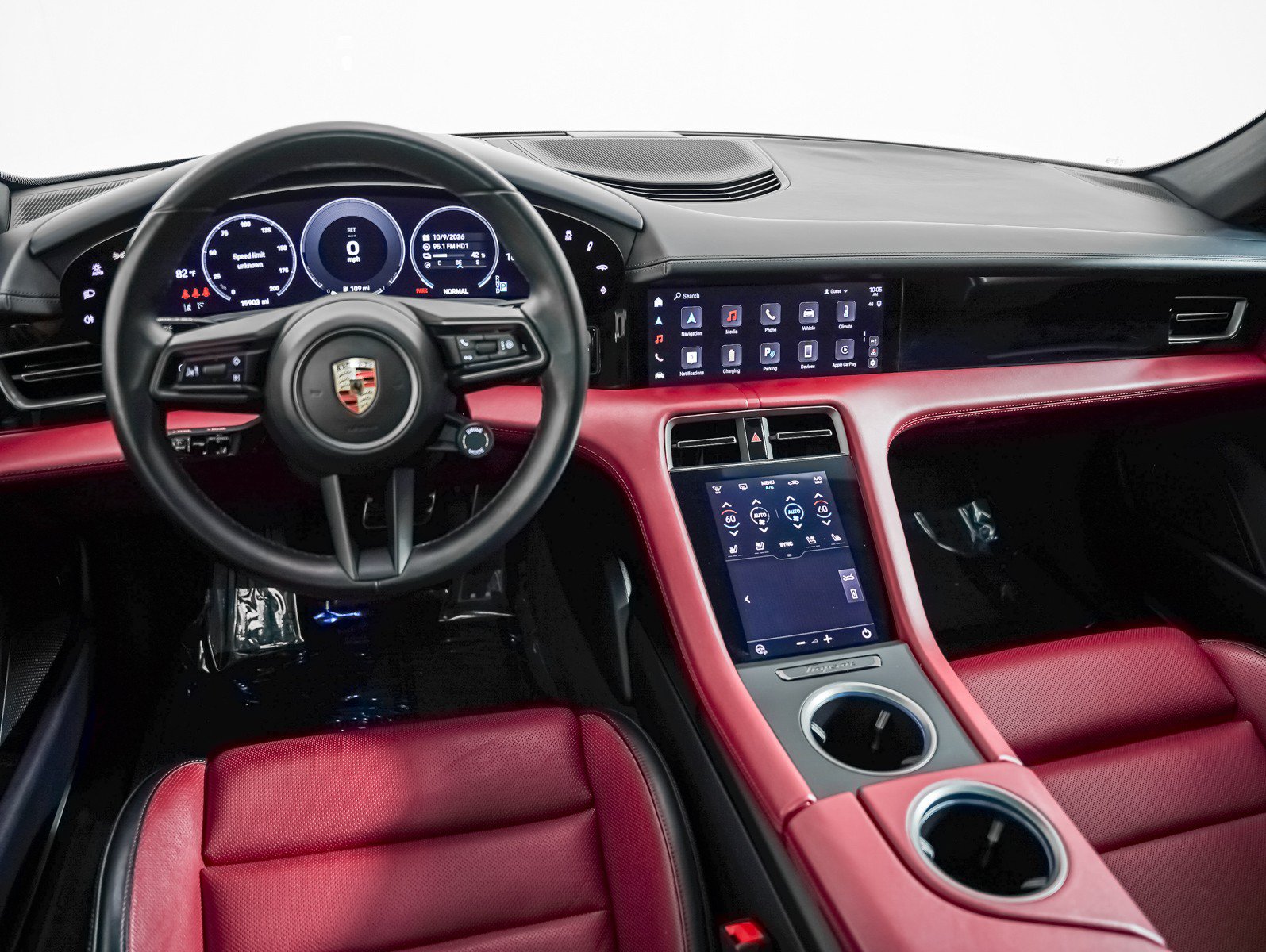 Certified 2025 Porsche Taycan w/ Premium Package RWD image 18