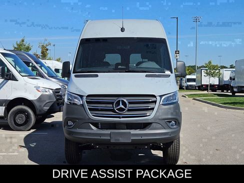 New 2025 Mercedes-Benz Sprinter 2500 image 4