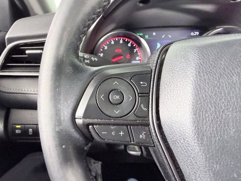 Used 2021 Toyota Camry XSE image 14