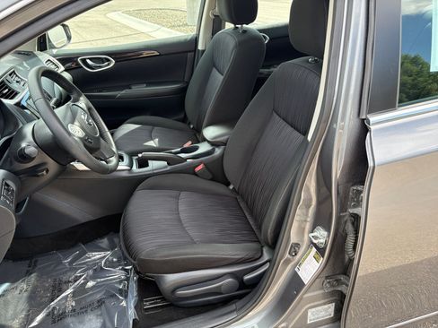 Used 2019 Nissan Sentra SV w/ Special Edition Package FWD image 14