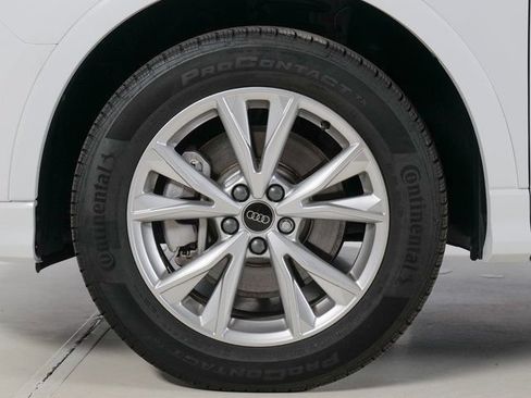 Used 2025 Audi Q3 2.0T Premium AWD/4WD image 31