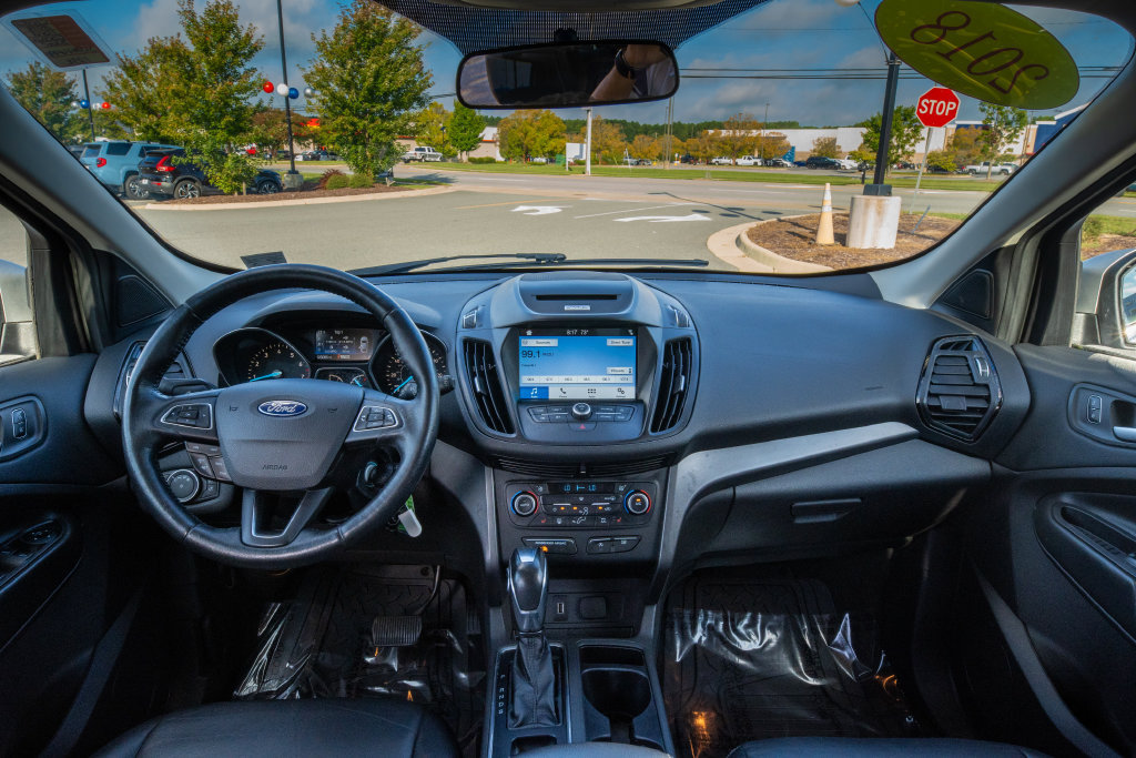 Used 2018 Ford Escape SEL AWD/4WD image 15
