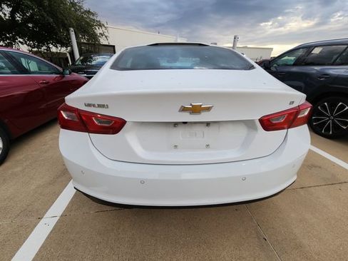 Used 2025 Chevrolet Malibu LT FWD image 6