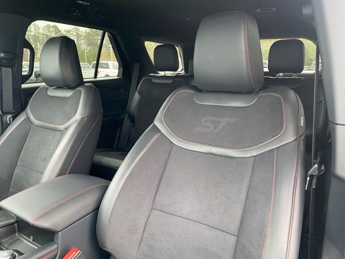 New 2025 Ford Explorer ST image 11